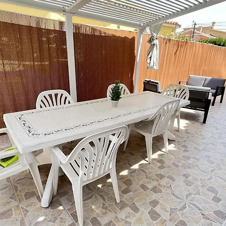 Bassetes By El Conserje *