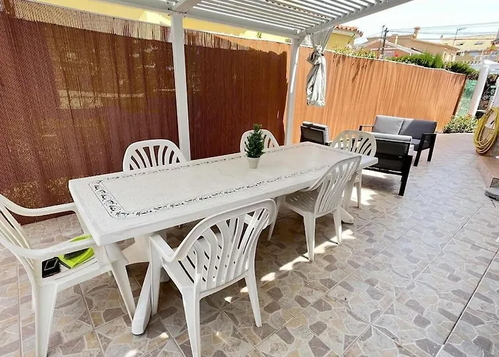 Bassetes By El Conserje *