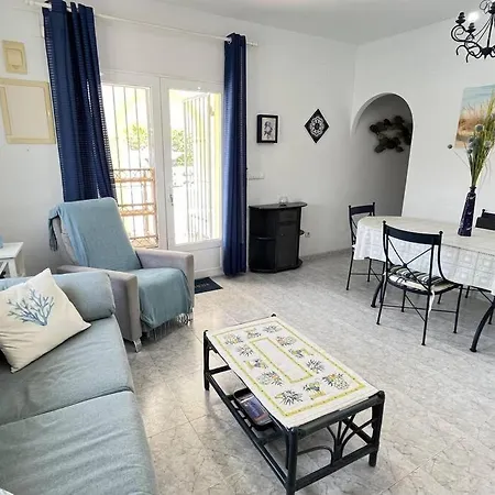 Bassetes By El Conserje